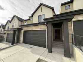 222 E Glencoe Dr - Photo 1 of 1