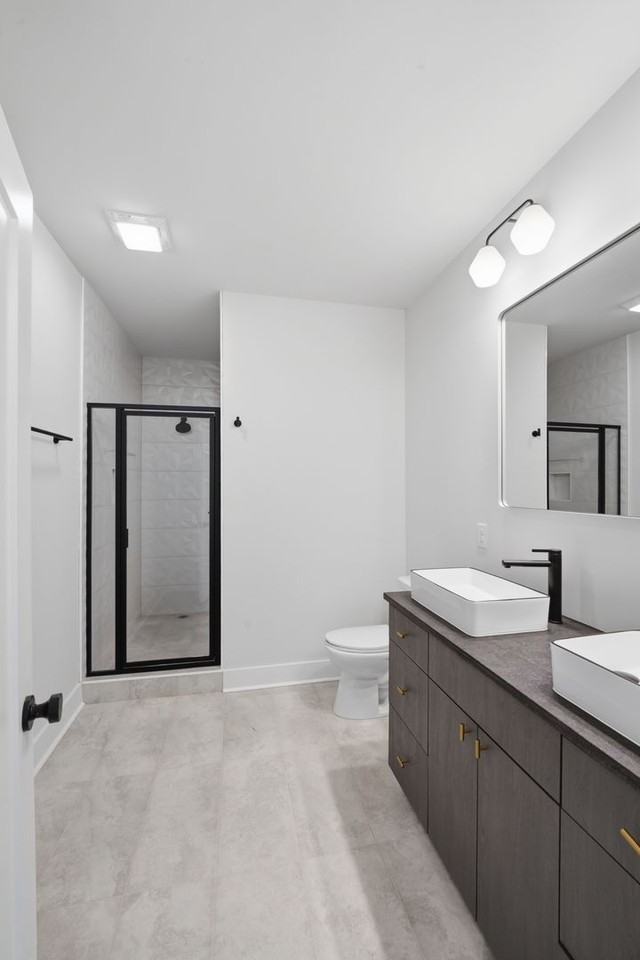 1360 Briar Creek Rd - Photo 3 of 35