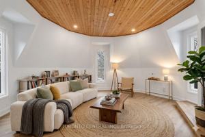 featured image of 171 Parkside Drive #Upper