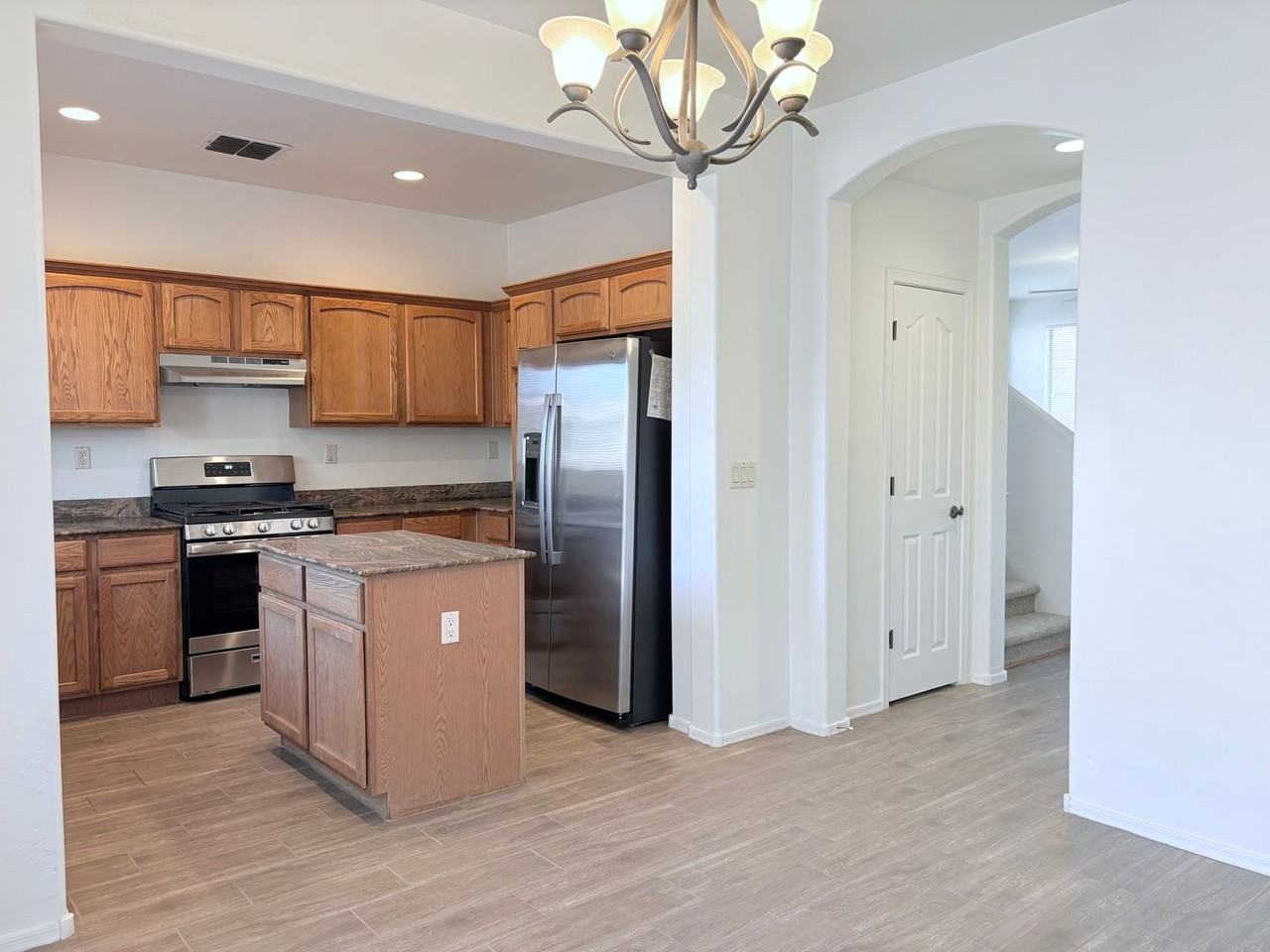 1680 W Green Thicket Way - Photo 7 of 35