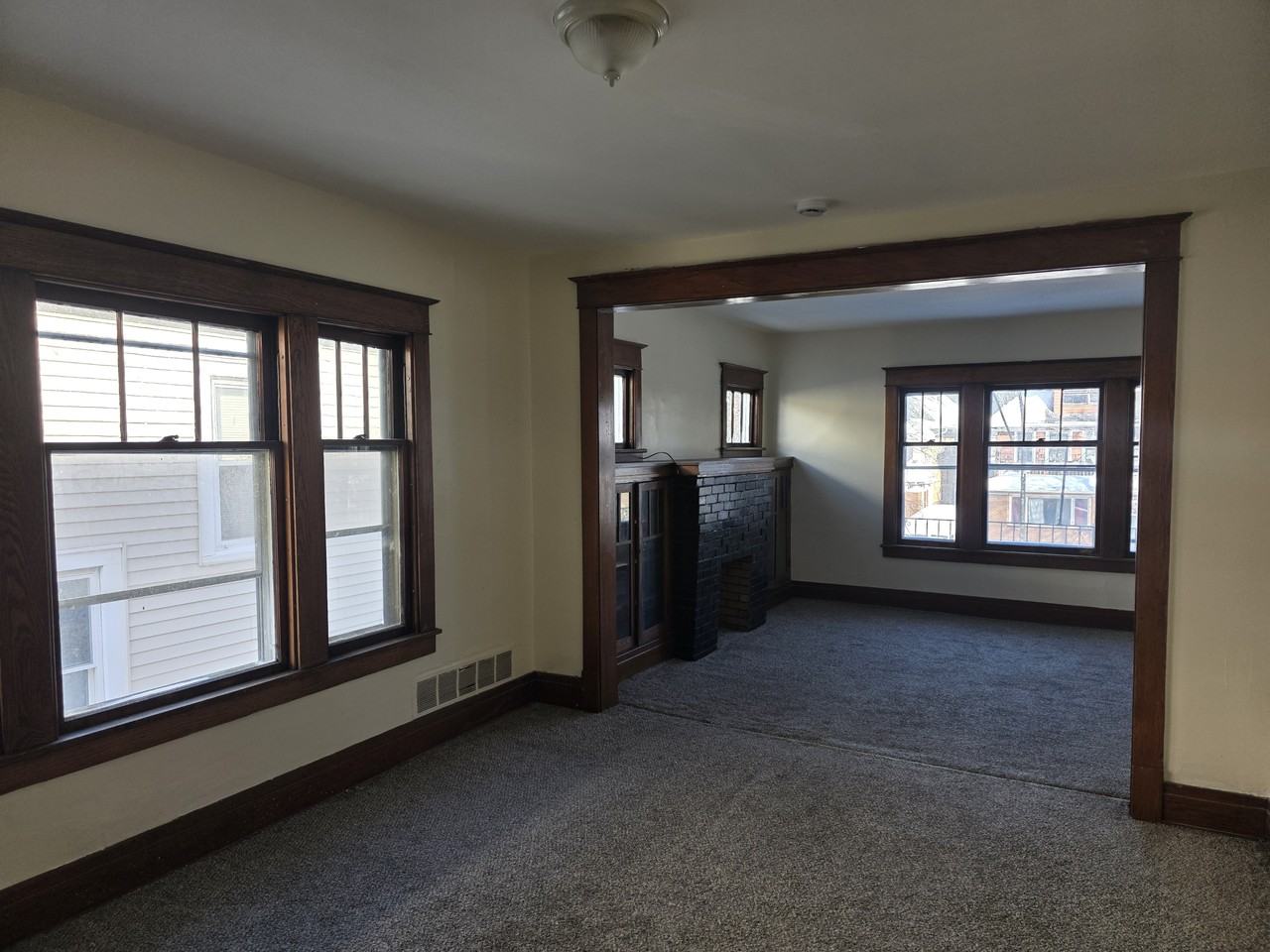 265 Lisbon Ave #2 - Photo 5 of 11