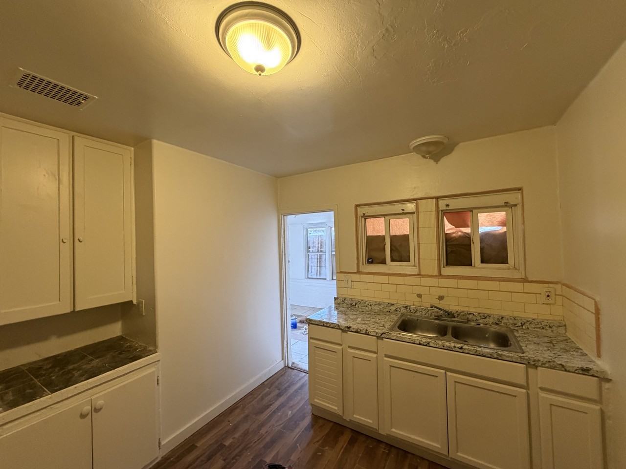 1802 Lake St #1 - Photo 2 of 11