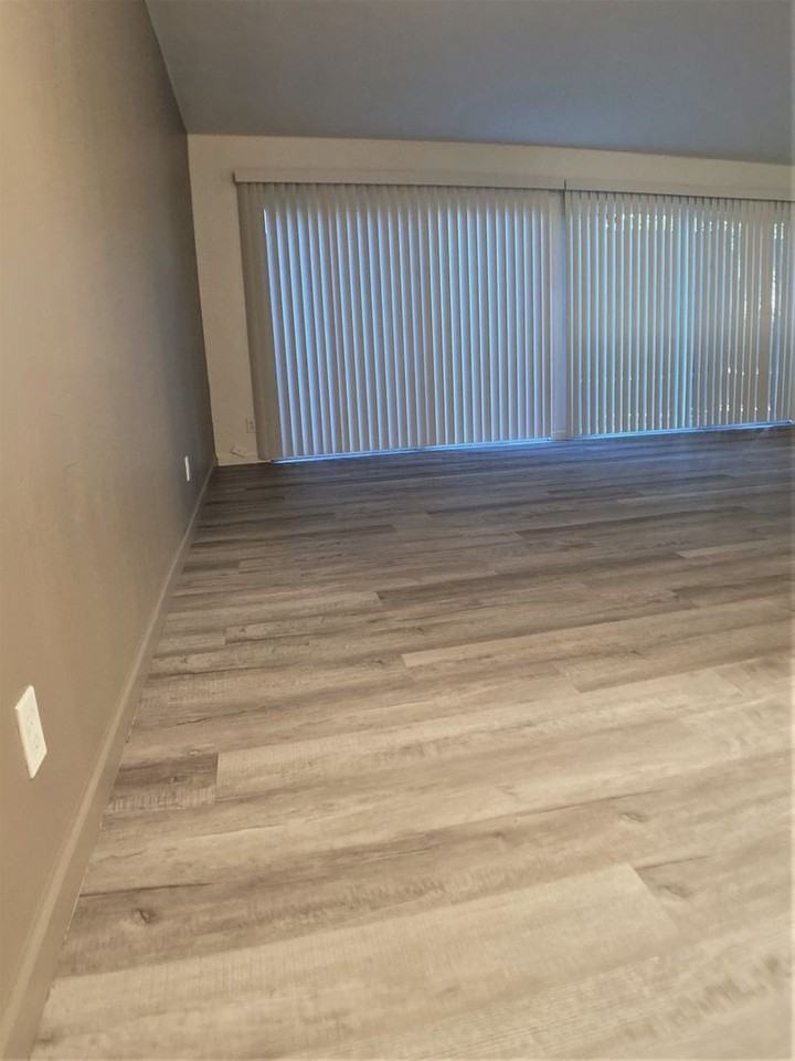 Edgemont Apartments - Photo 7 of 19
