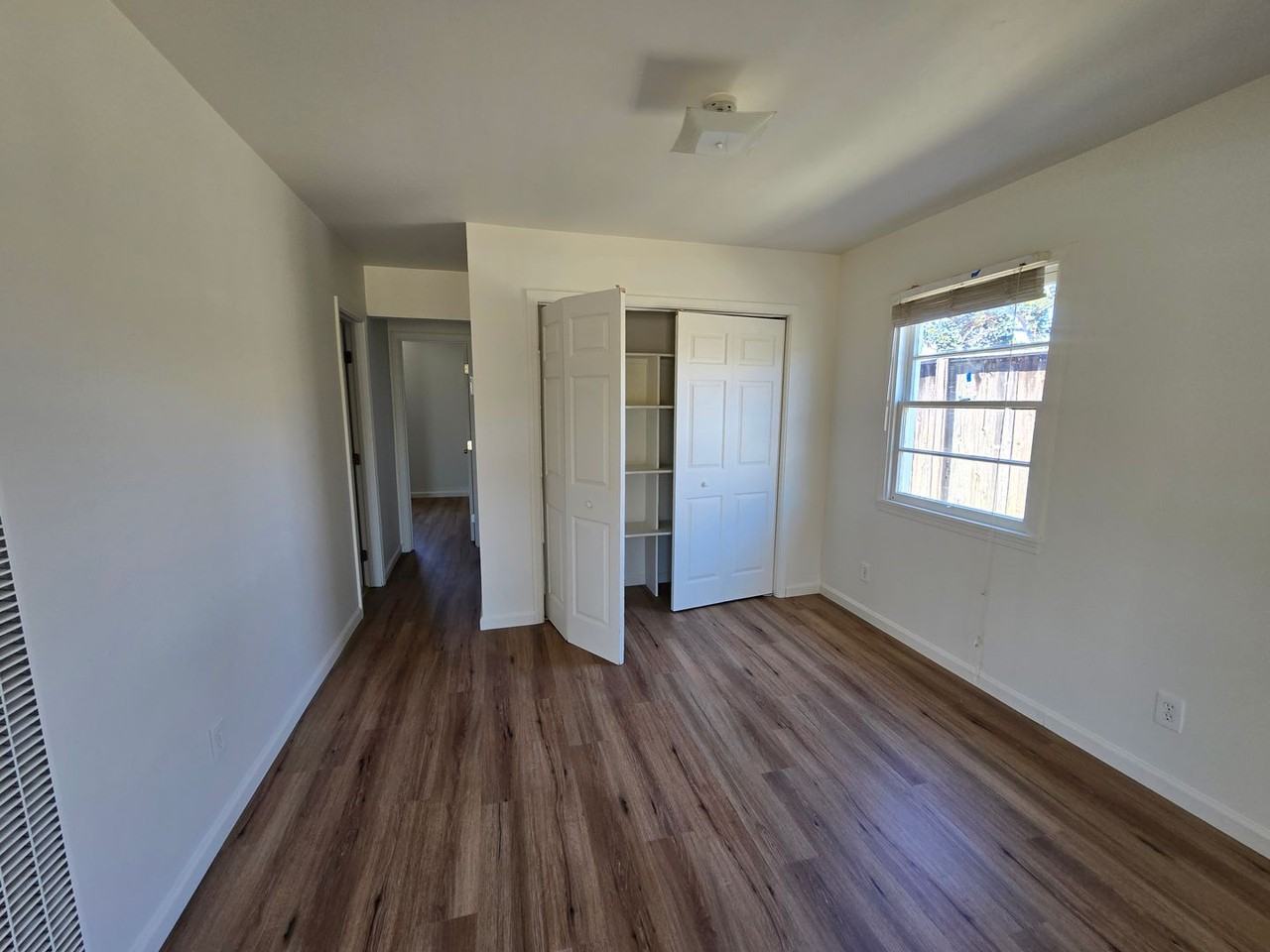1515 7th St - Photo 3 of 6