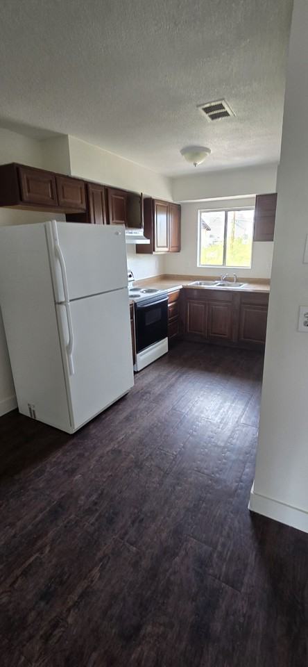 111 S Outpost Rd #4