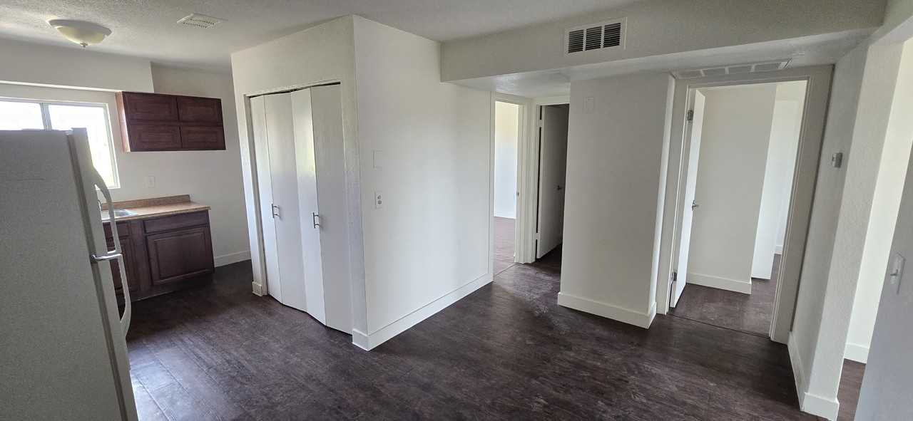 111 S Outpost Rd #4 - Photo 6 of 20