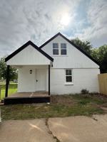featured image of 124 E Northrup Dr #1