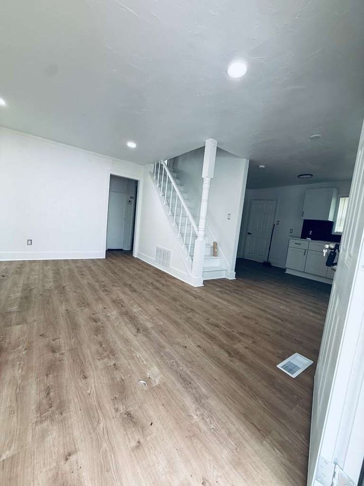 124 E Northrup Dr #1 - Photo 7 of 11