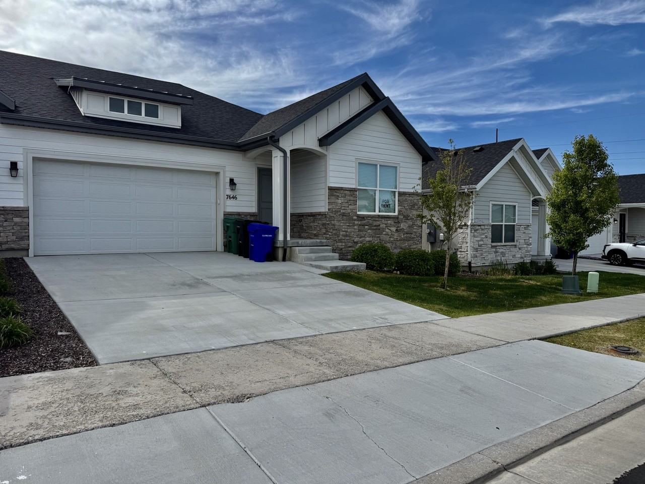 7646 S Waverly Hills Ln - Photo 2 of 27