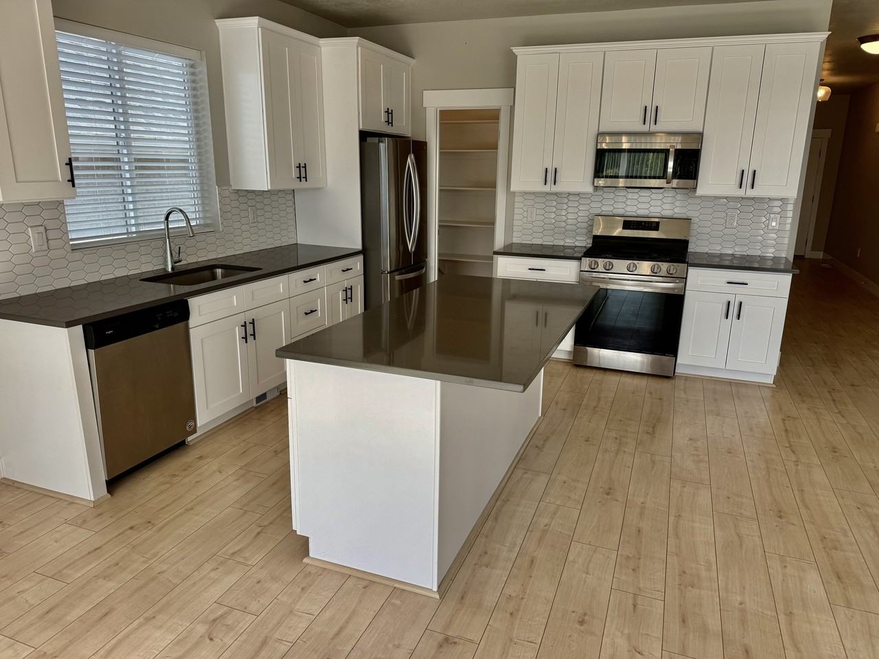 7646 S Waverly Hills Ln - Photo 5 of 27