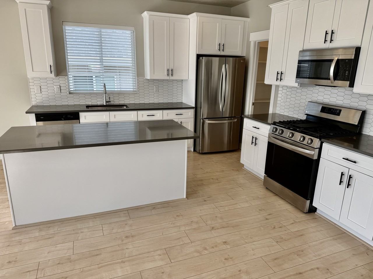 7646 S Waverly Hills Ln - Photo 6 of 27