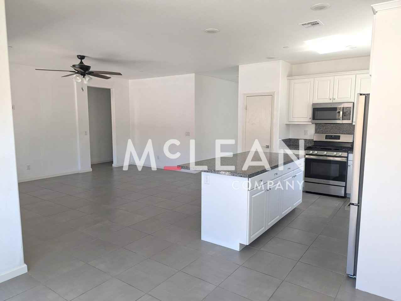 11555 W Starcross Dr - Photo 4 of 16