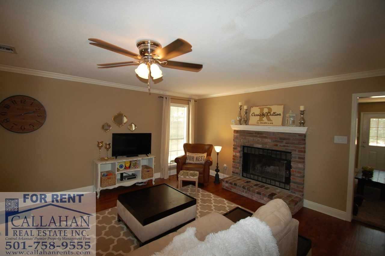 105 Spring Oak Dr - Photo 7 of 17