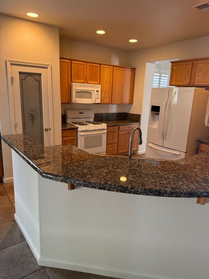 10665 Blue Moon Ct - Photo 6 of 33