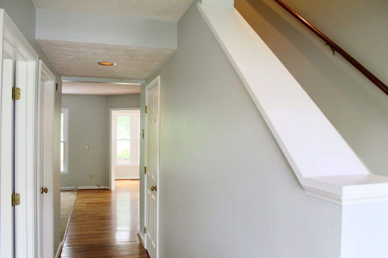 736 Woodland Dr - Photo 3 of 29