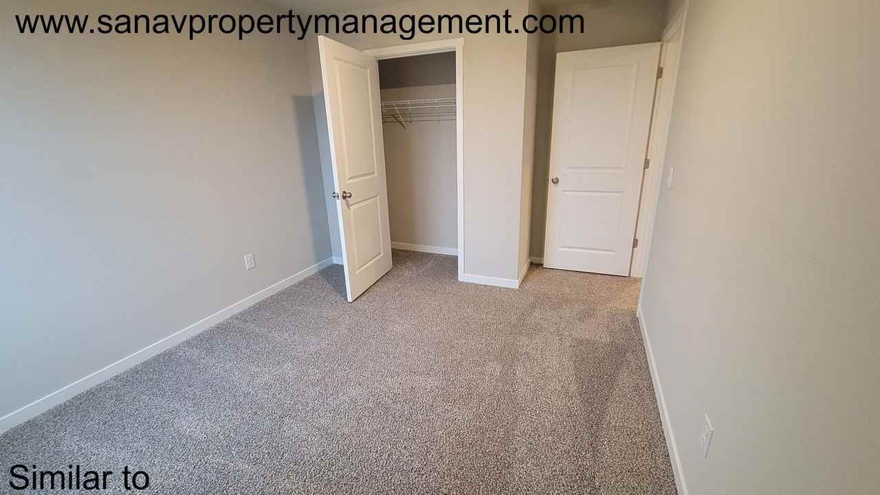 1101 Cove St Se - Photo 6 of 13