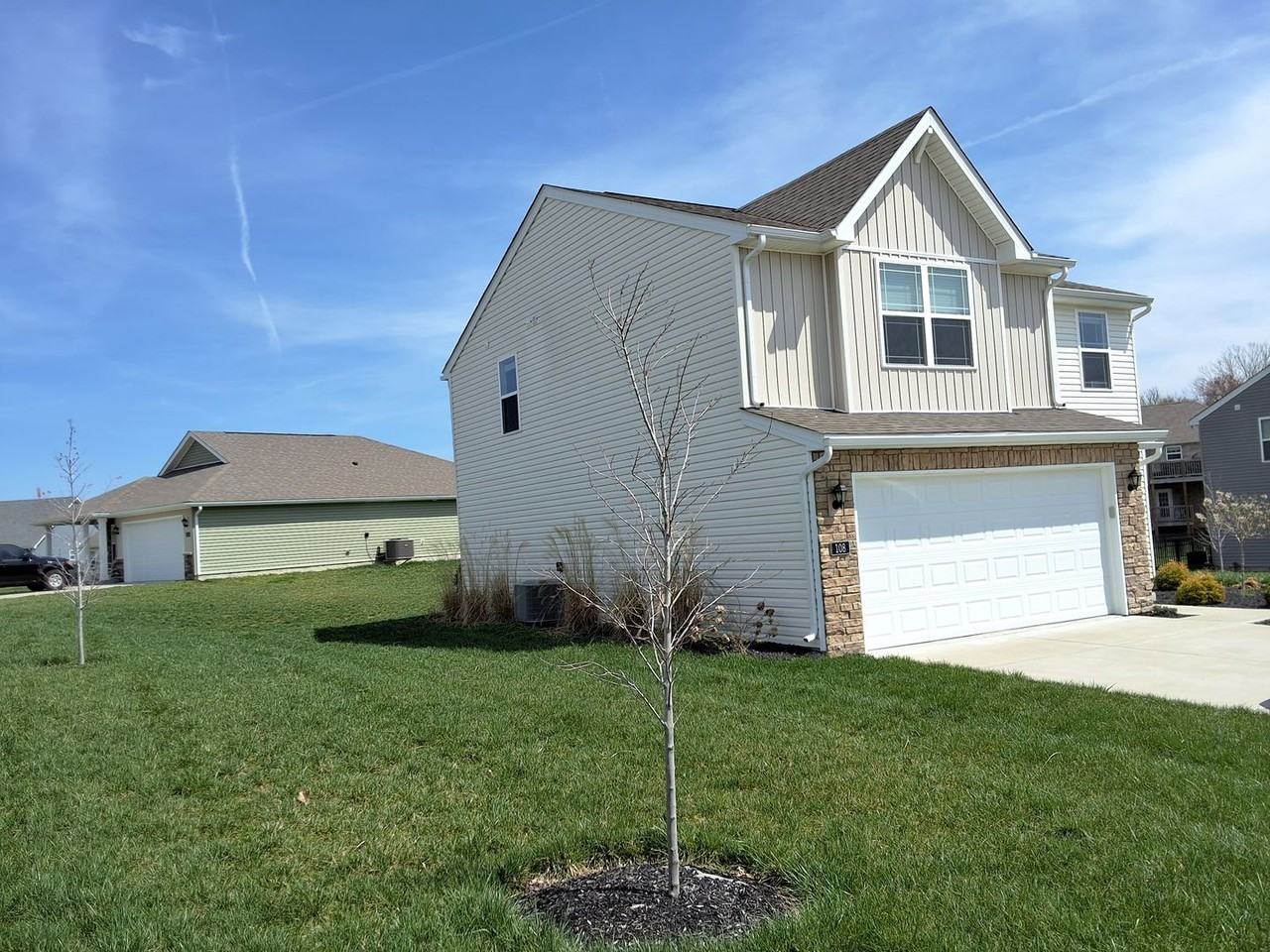 108 Curren Ct - Photo 2 of 32