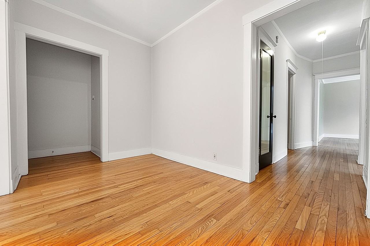 1302 W Rosemont Ave - Photo 5 of 30