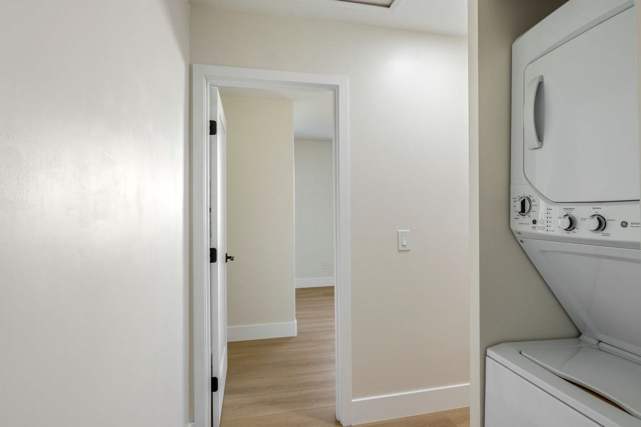 3129 Emerson St - Photo 5 of 5