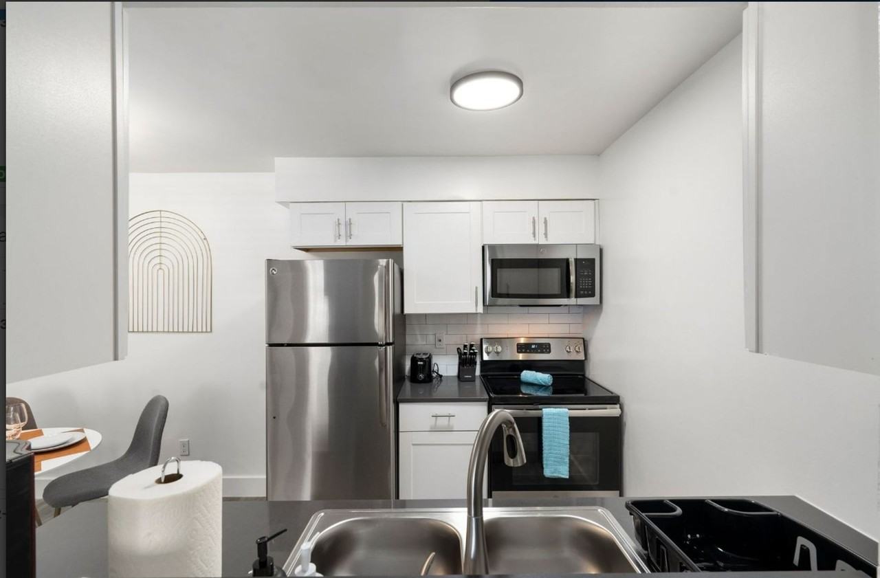 Midtown on Devonshire - Photo 2 of 16