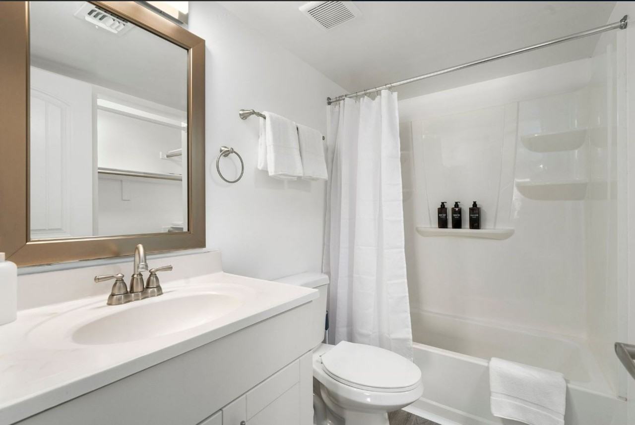 Midtown on Devonshire - Photo 5 of 16