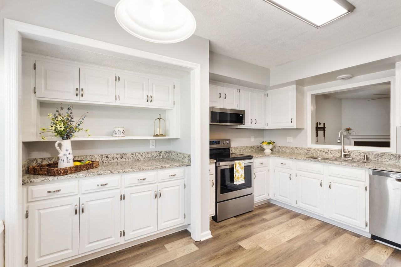 15 Otsego Dr - Photo 6 of 13