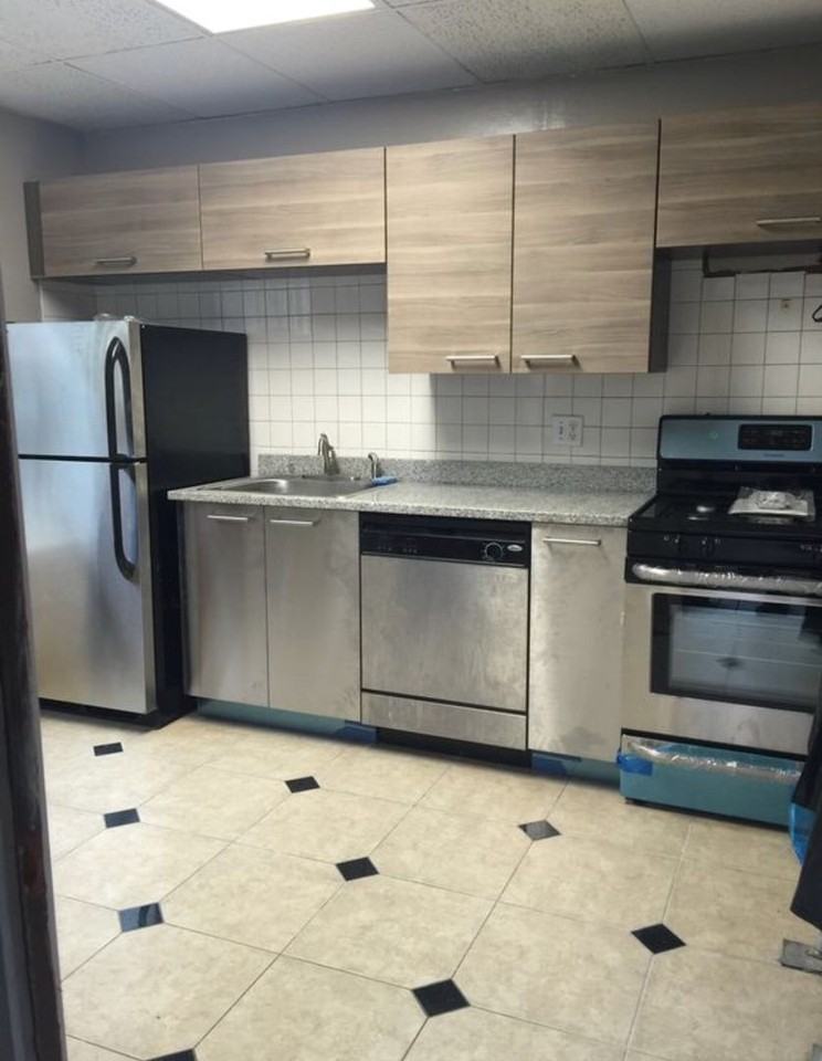 1710 Commonwealth Ave - Photo 5 of 9