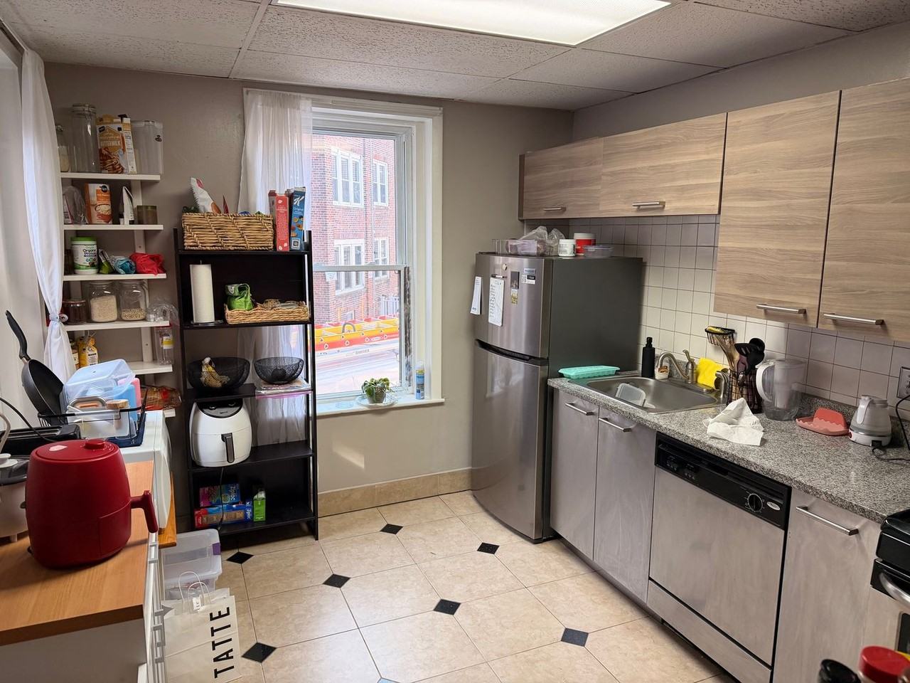 1710 Commonwealth Ave - Photo 6 of 9