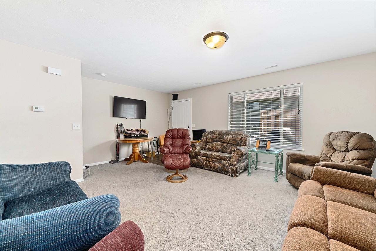 1030 N Main AveUnit C #C - Photo 2 of 34