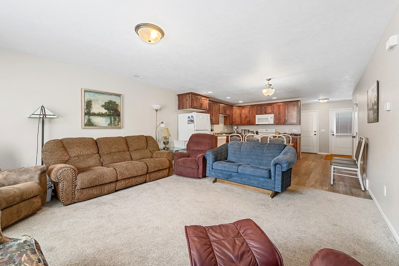 1030 N Main AveUnit C #C - Photo 4 of 34