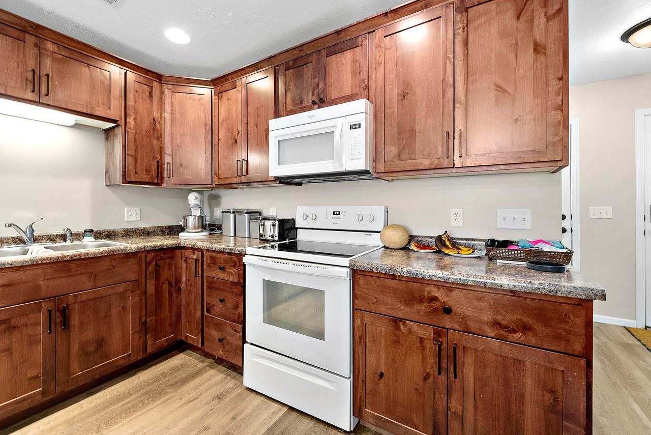 1030 N Main AveUnit C #C - Photo 7 of 34