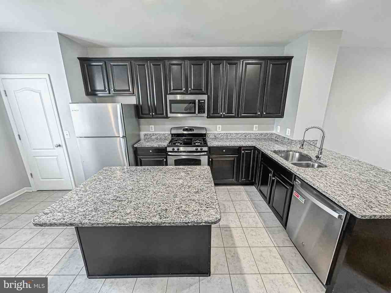 42212 Water Iris Ter #42212 - Photo 7 of 21