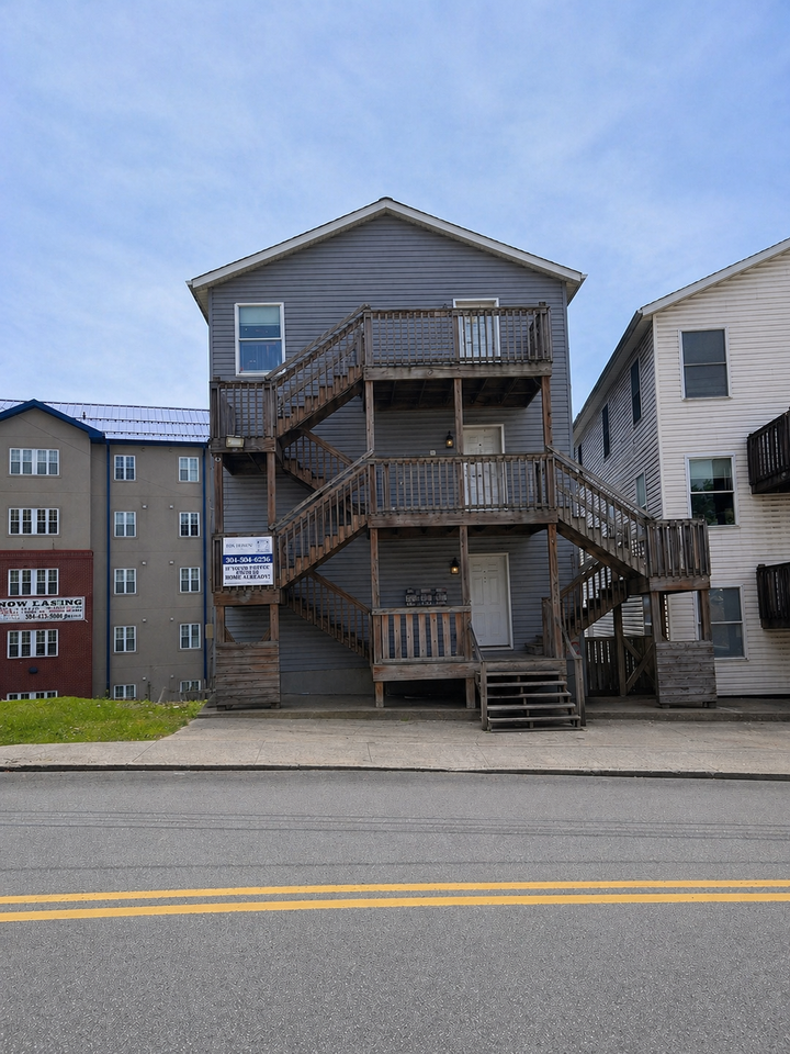 336 Willey St #B - Photo 3 of 3