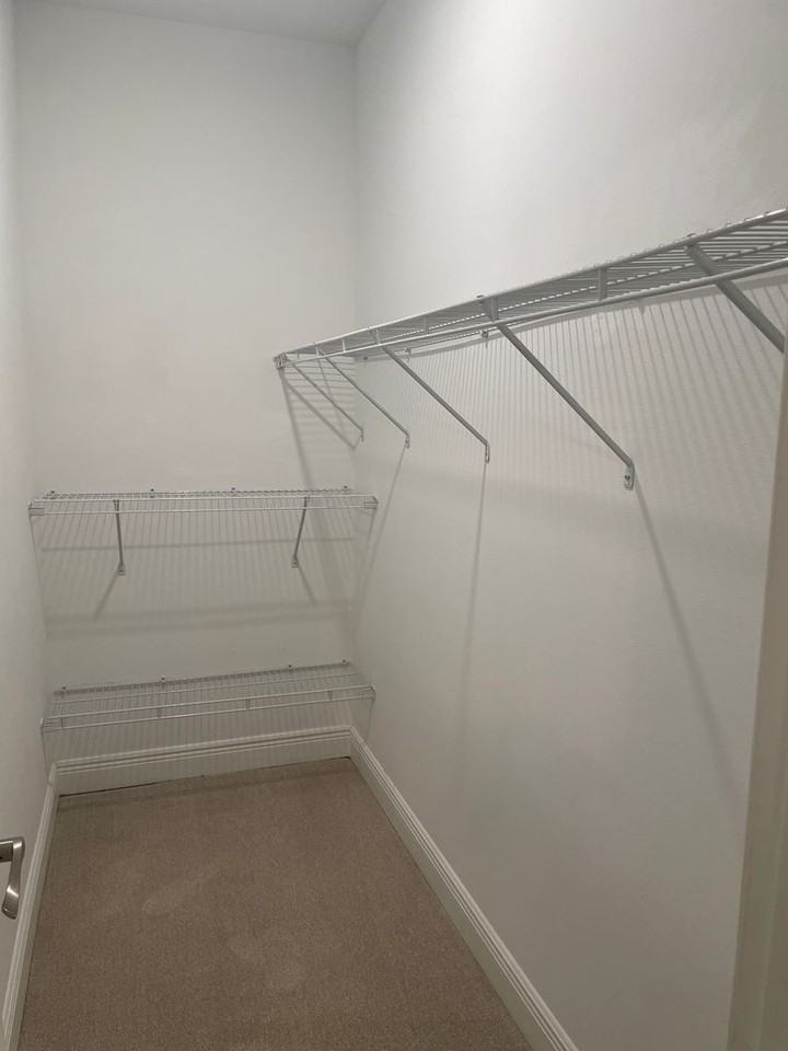 4028 Brook Stone Dr - Photo 7 of 19