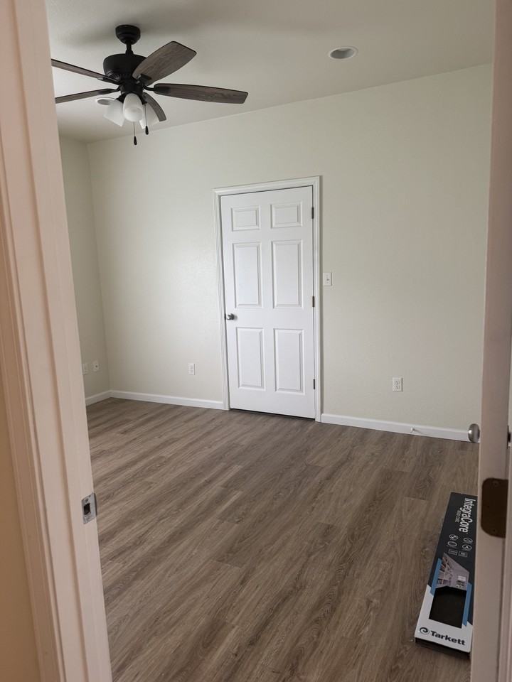 402 N Pine St #1 - Photo 2 of 6