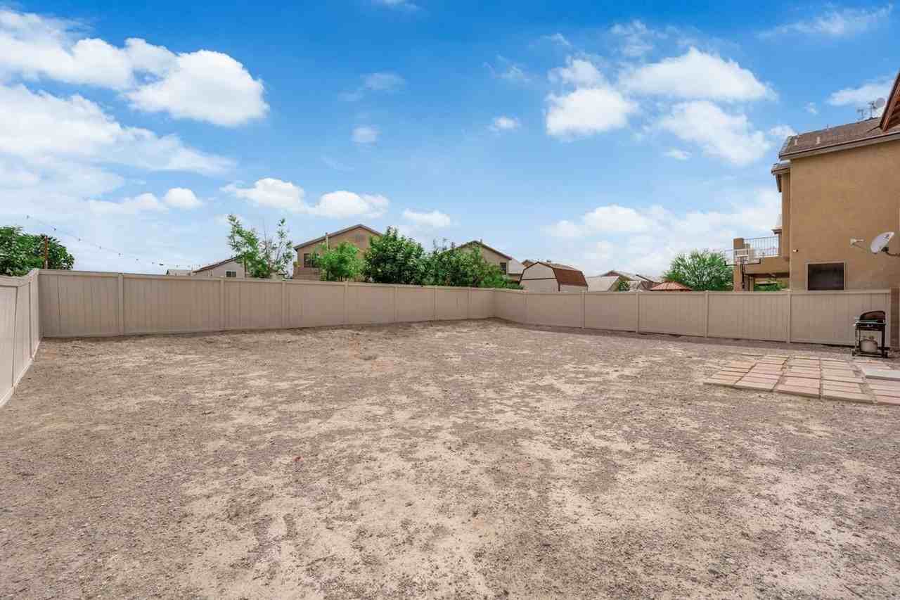 813 E La Madre Way - Photo 6 of 18