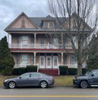 featured image of 132 132 - 134 North Barry St.