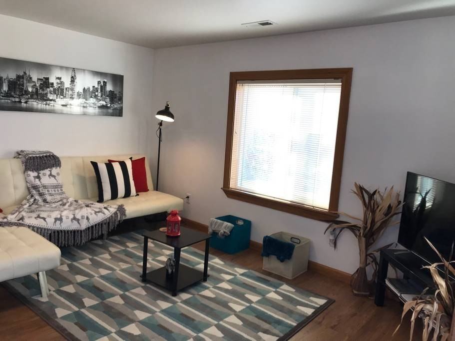 Cowen Park Apartments - Photo 5 of 19