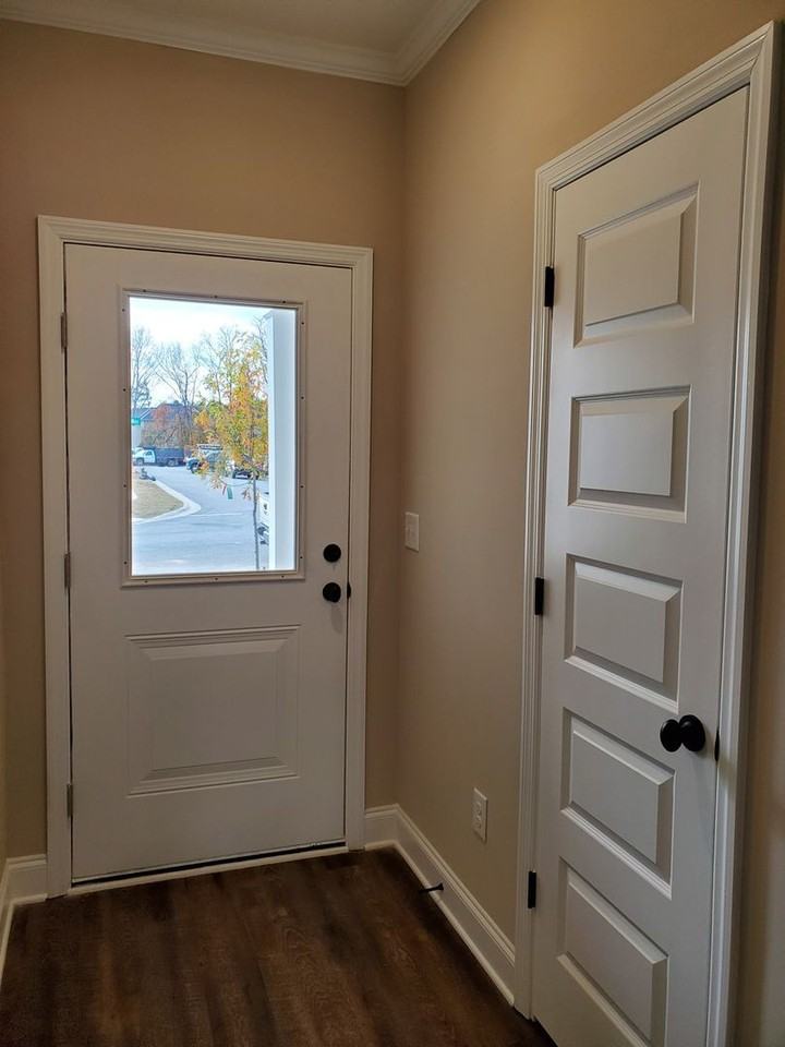 5346 Nikki Way - Photo 2 of 22