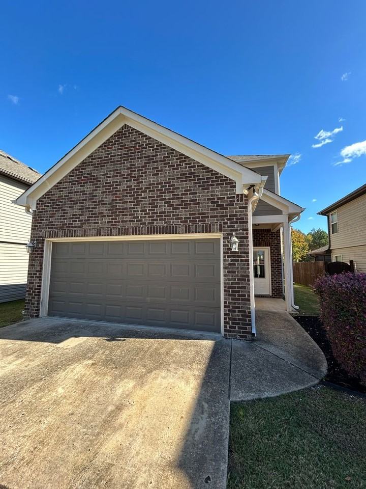 6214 Cathwick Dr - Photo 2 of 40