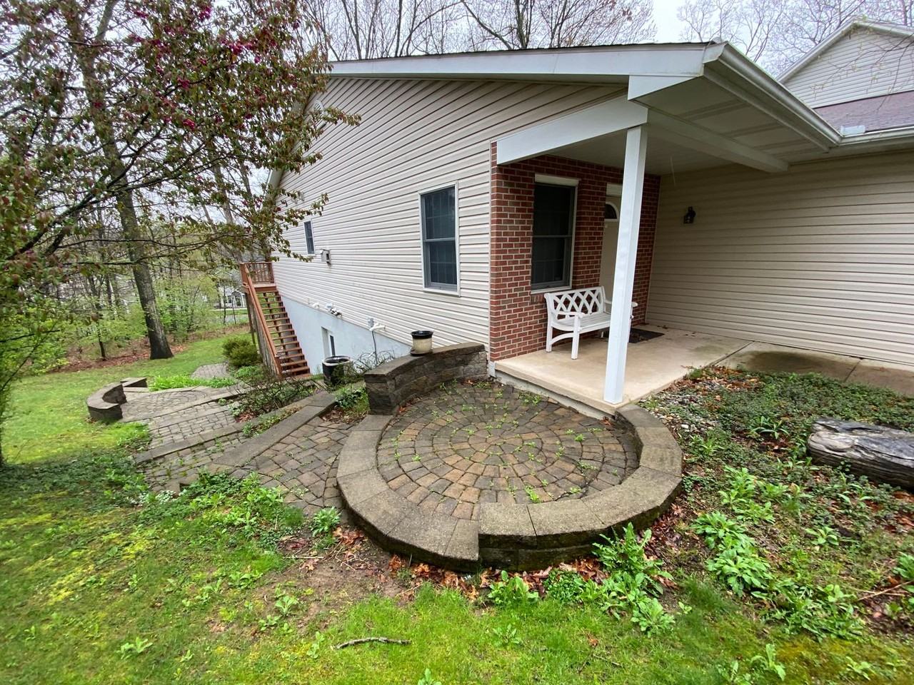 661 Benjamin Ct - Photo 2 of 33