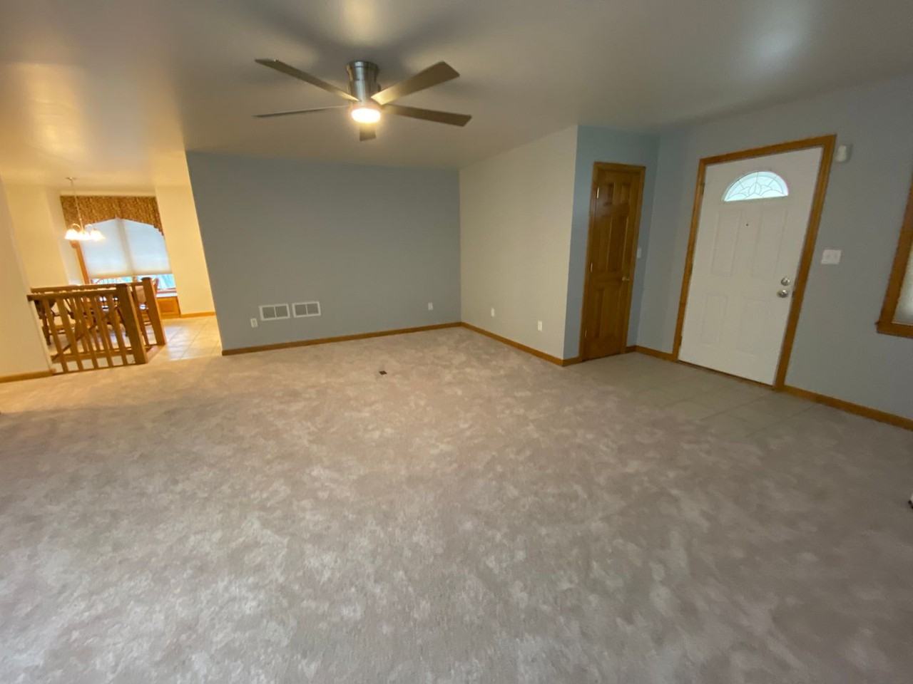 661 Benjamin Ct - Photo 3 of 33