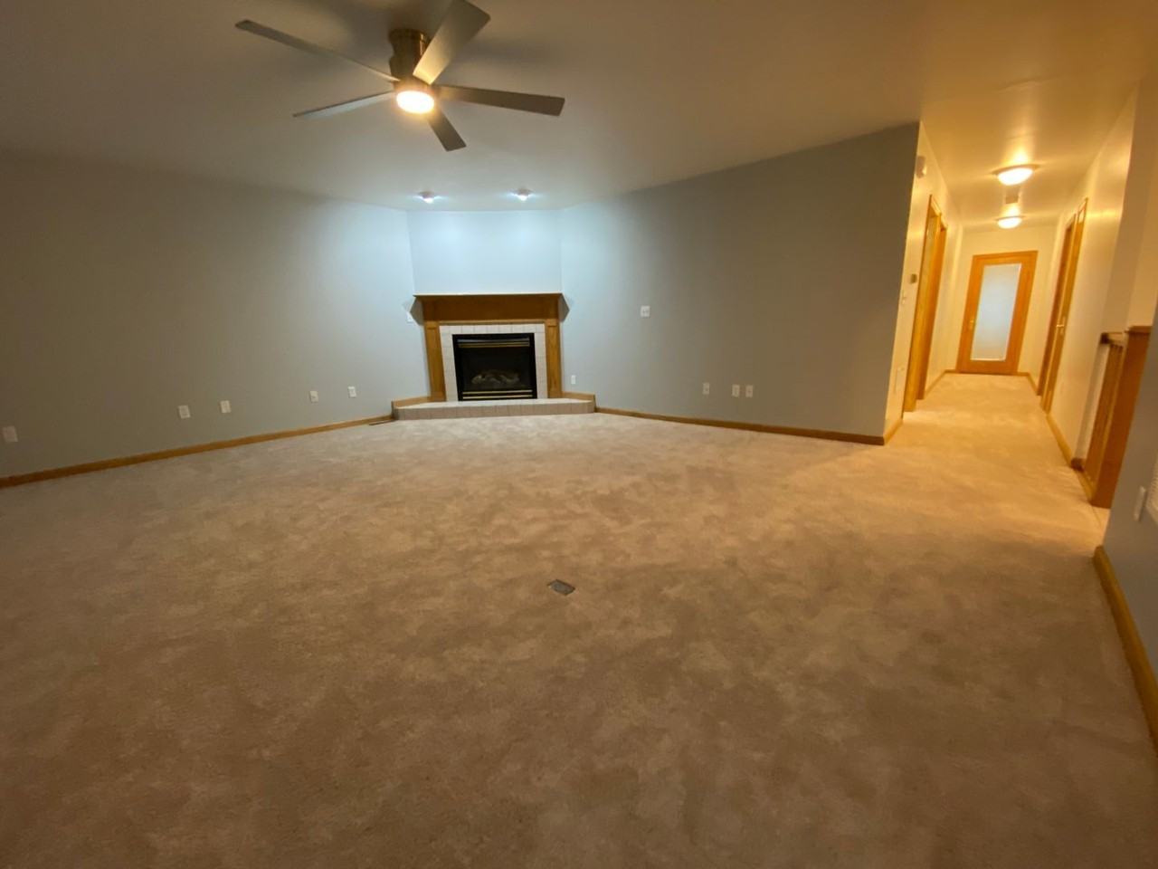 661 Benjamin Ct - Photo 4 of 33