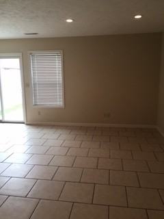 1124 S Pine St - Photo 4 of 6