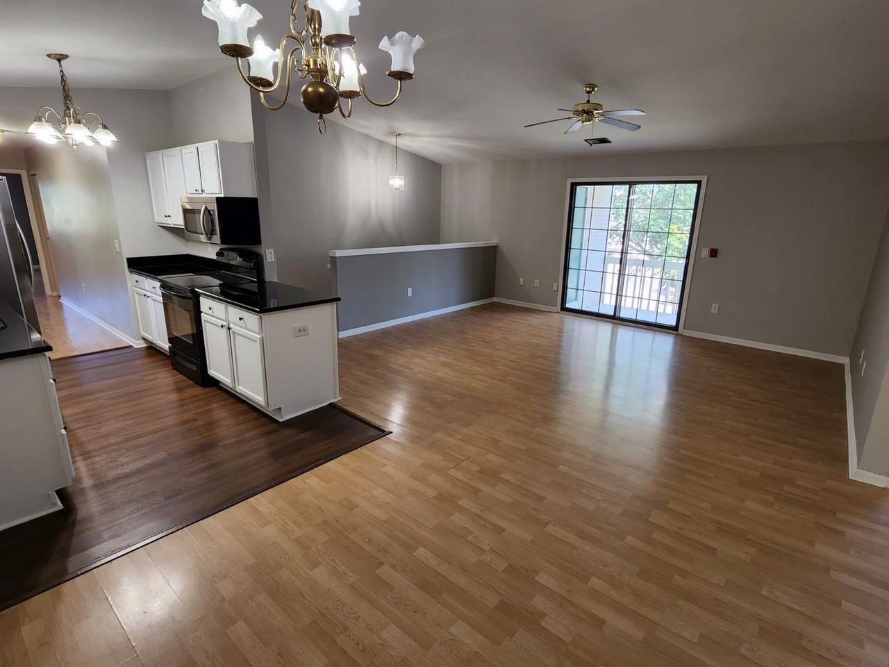 7301 98th Ave - Photo 5 of 23