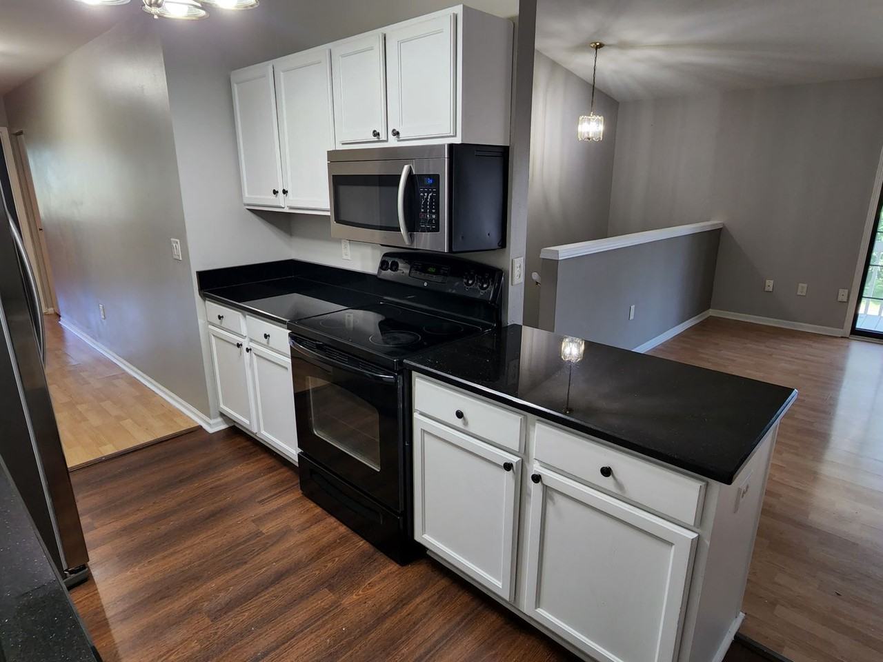 7301 98th Ave - Photo 6 of 23