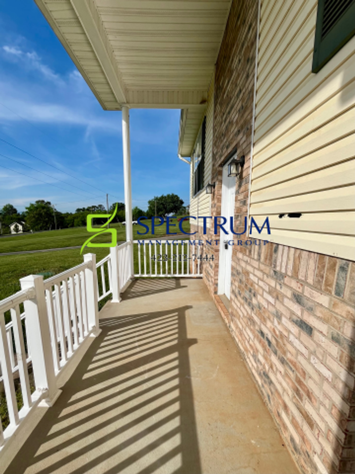 1023 Historic Hills Dr - Photo 4 of 29