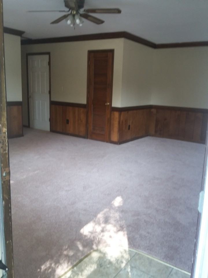 422 San Roman Dr - Photo 3 of 7