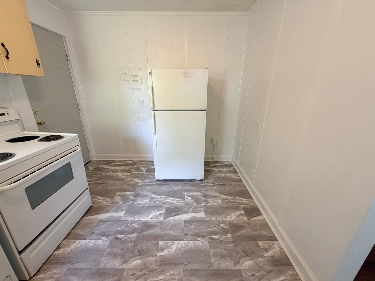 713 Lakeland Ave - Photo 5 of 15