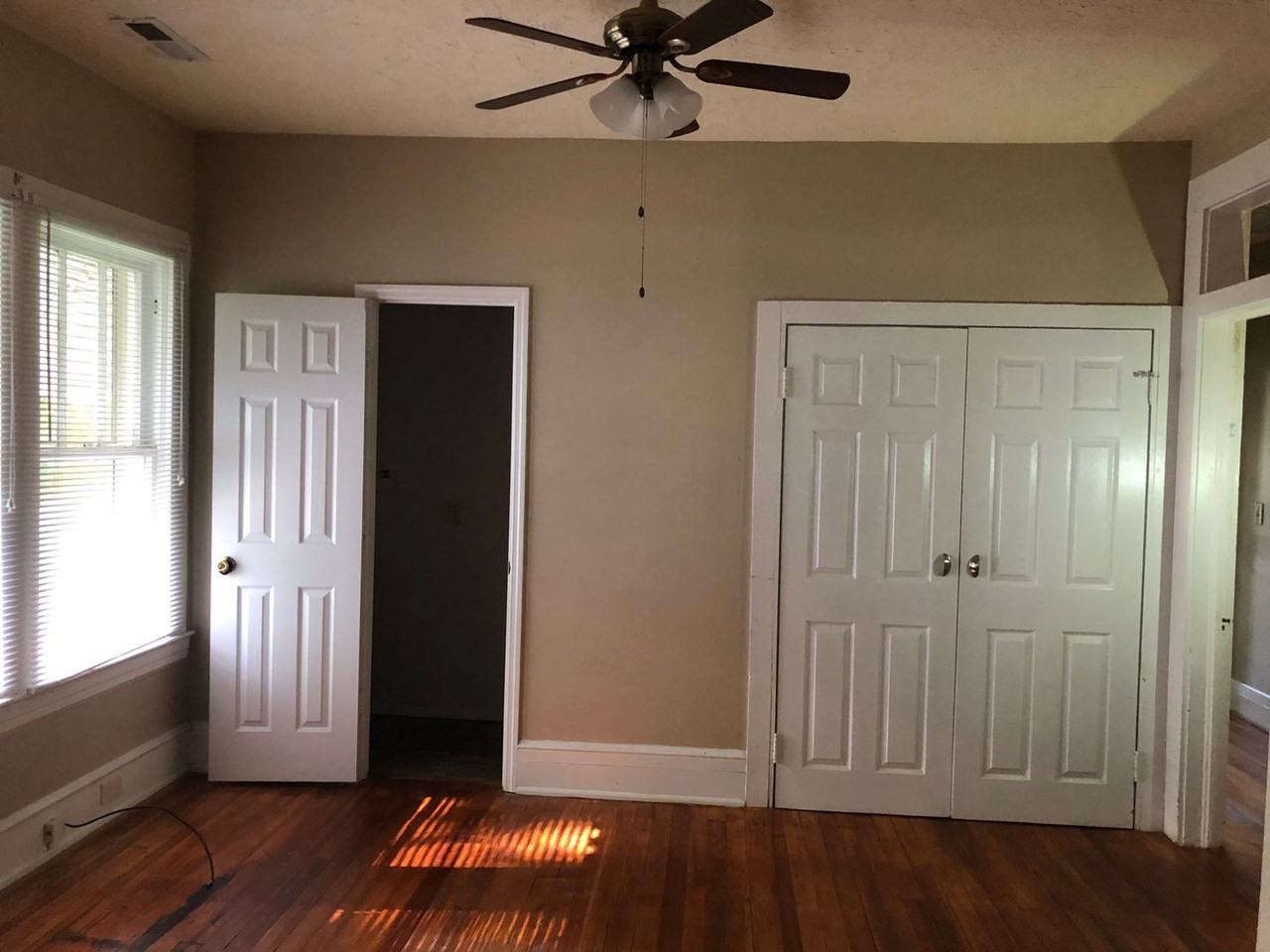 1003 Peachtree St - Photo 4 of 16